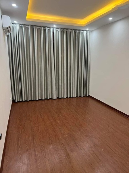 Bán nhà 5 tầng đường Bạch Đằng tặng full nội thất
